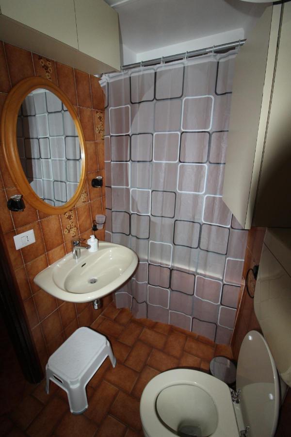 Casa Rina Lägenhet Nesso Exteriör bild